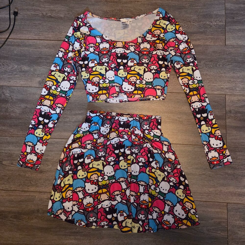 Japan LA Sanrio character cropped top and circle skirt set!
